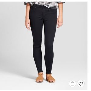 Stylish Black Jeggings